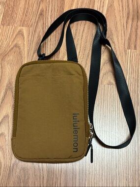 Lululemon athletica Small Crossbody Belt Bag in Brown with Black Strap